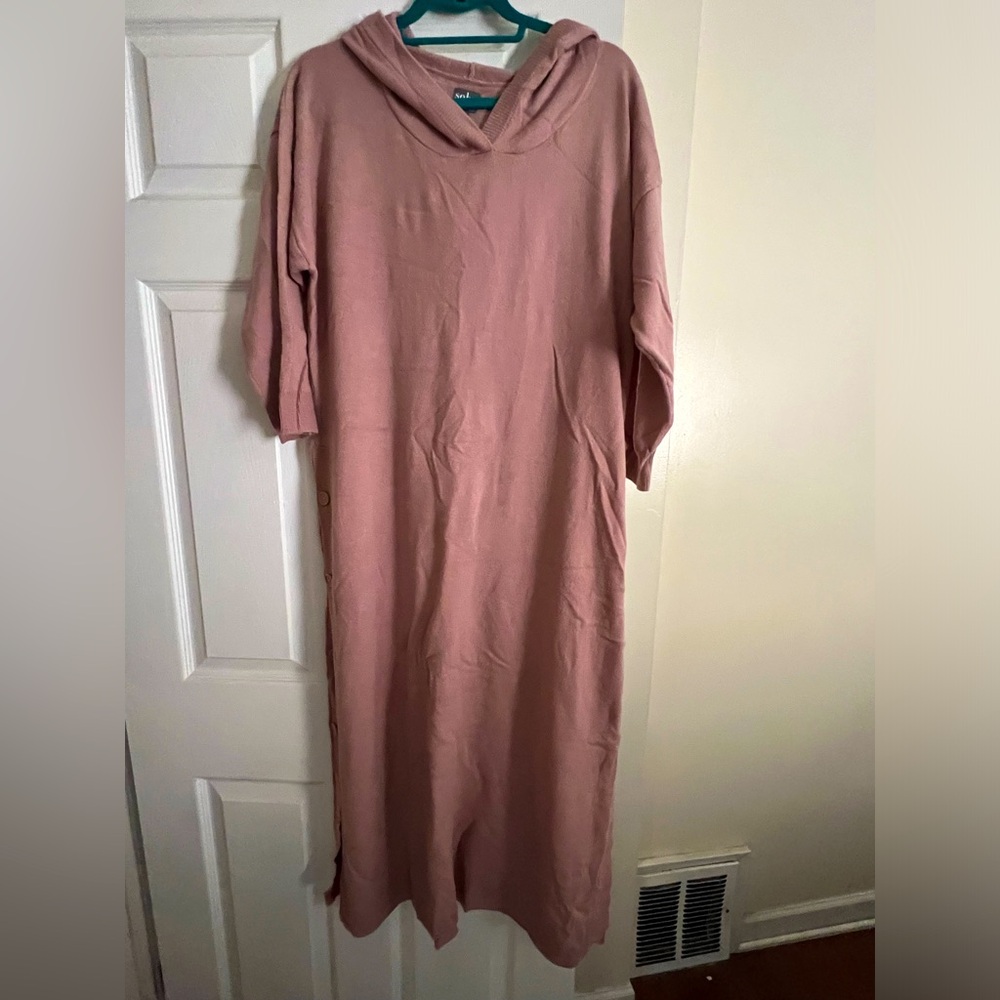 Very nice tunic sweater with hood